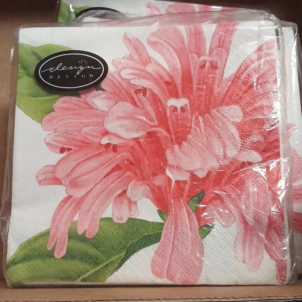 Oasis flower 20 party beverage napkins nwt